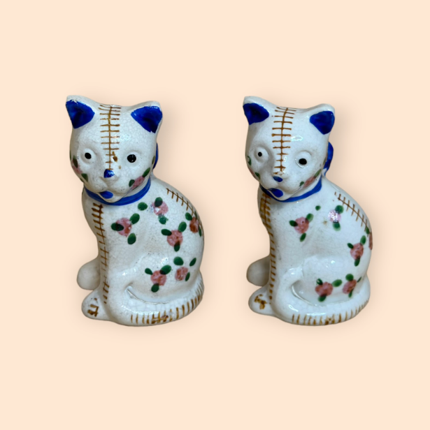 Vintage Cat Salt & Pepper Shakers